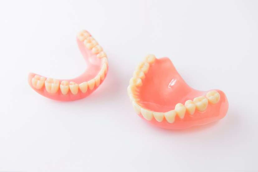 入れ歯(義歯)